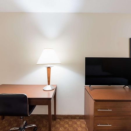 Best Western Lakewood Inn Hebron Eksteriør bilde