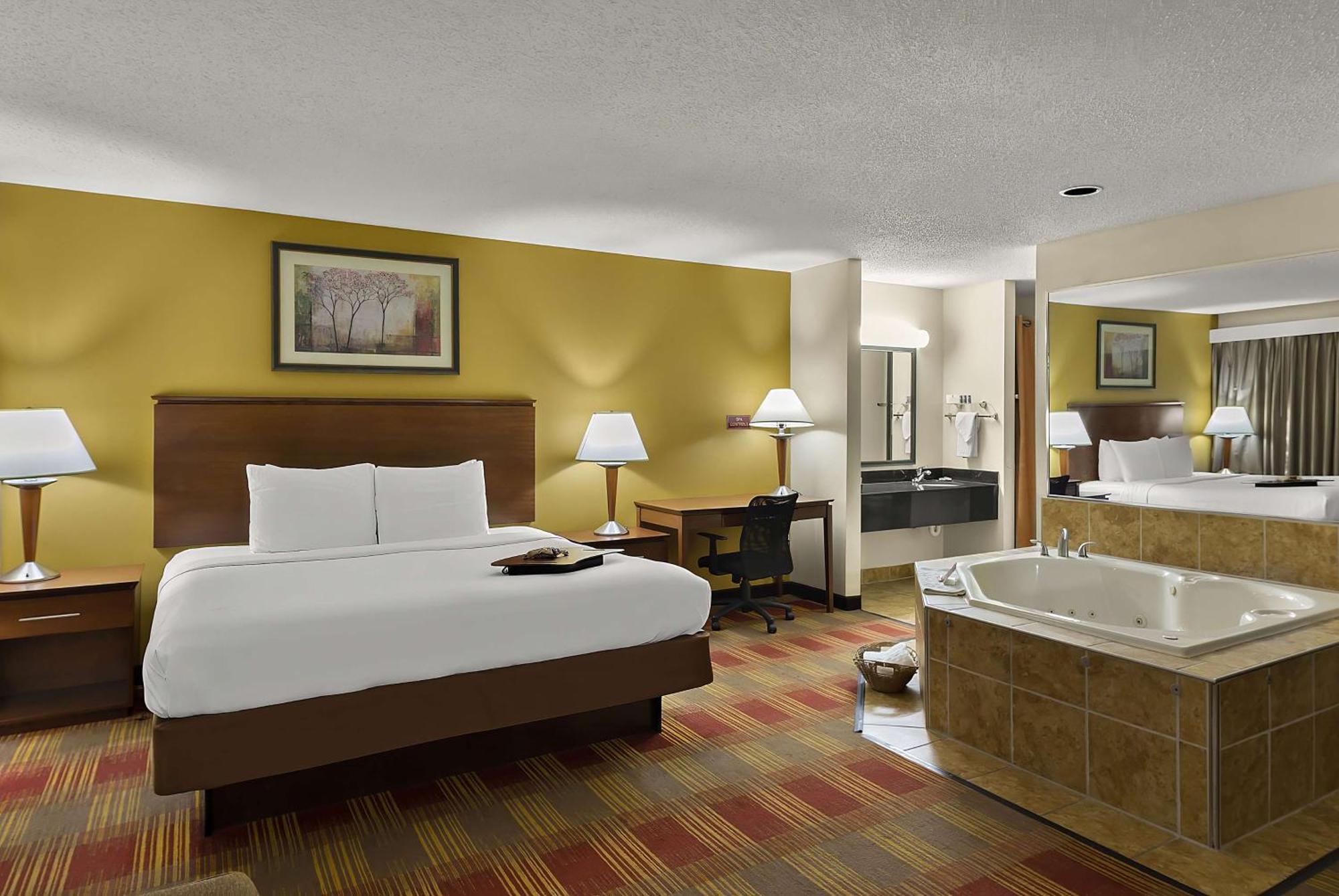 Best Western Lakewood Inn Hebron Eksteriør bilde