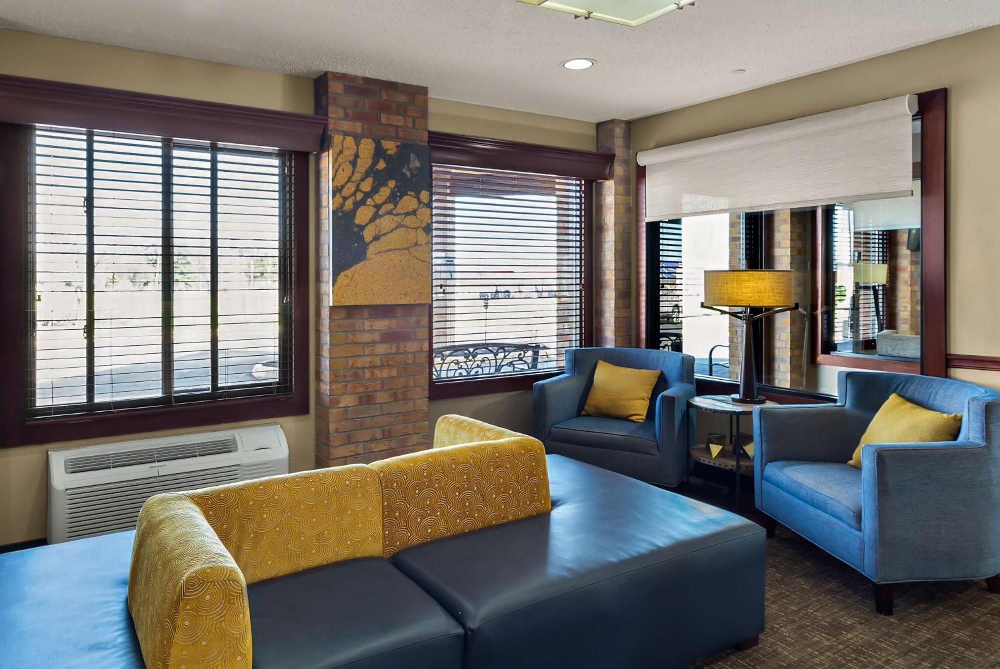 Best Western Lakewood Inn Hebron Eksteriør bilde